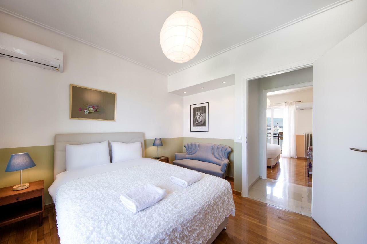 Walking In Alimos Apartment. Athen Exterior foto